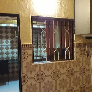 Moderne 3 Bed & Breakfast